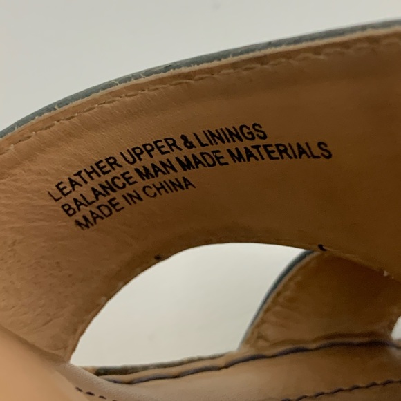 Born Crown Leather Floral Wedge Sandals - Picture 4 of 10